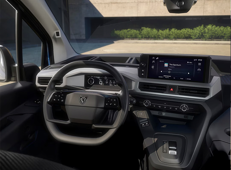 peugeot-partner-renting-interior