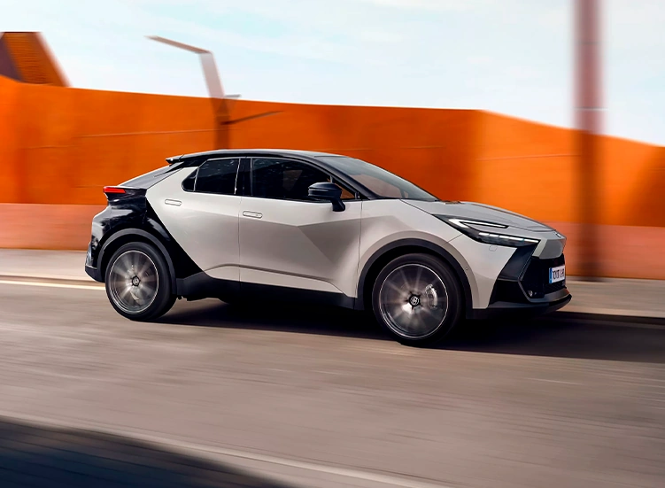 toyota-chr-exterior-lateral