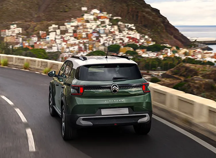 Renting-Citroen-C3-Aircross-parte-trasera_resultado